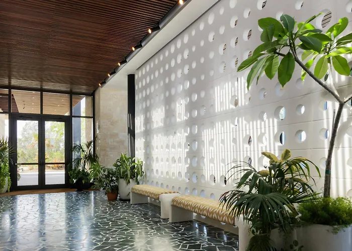 Hotel Indigo Grand Cayman By Ihg