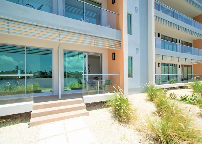 Cayman Luxury Rentals At One Canal Point